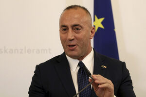 Haradinaj nakon sastanka sa Hanom: Ukidanje taksi kad Srbija...