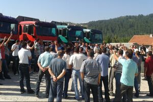 Radnici pilane prekinuli štrajk, Brković obećao plate