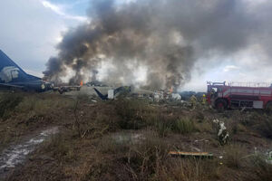 Meksiko: Avion sa 101 osobom srušio se pet minuta nakon...