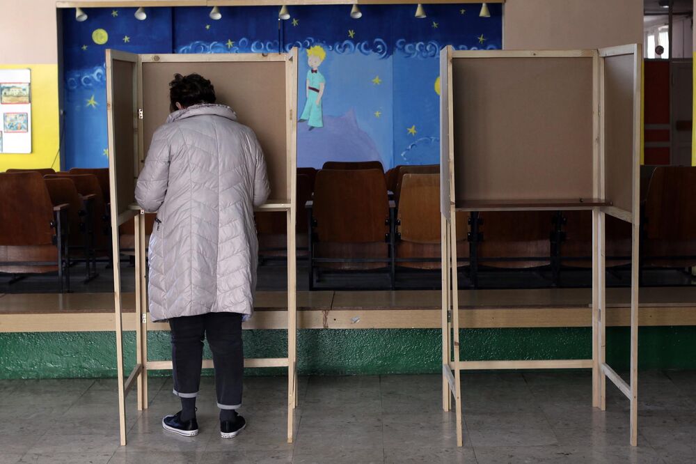 Izbori Nikšić, glasanje, Foto: Luka Zeković