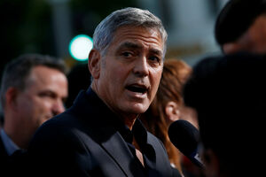 Džordž Kluni povrijeđen u saobraćajnoj nezgodi: Auto udario u...