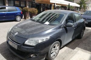 Ispred stranačkih prostorija DPS-a u Tivtu: Kusovac nepropisno...