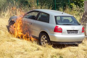 Parkiranje na travi može da izazove požar