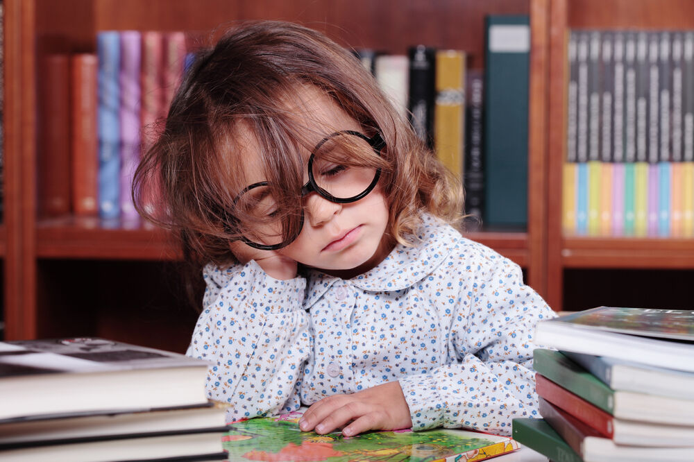 djevojčica, đak, spavanje, Foto: Shutterstock