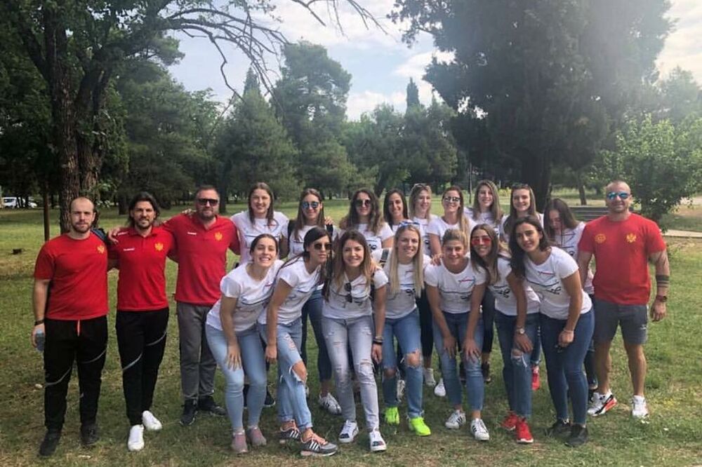 Rukometašice Crne Gore, Foto: RSCG