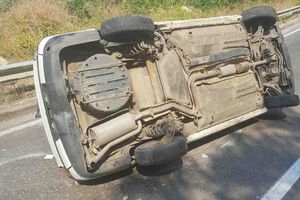 Automobil se prevrnuo u Reževićima: Jedna osoba povrijeđena