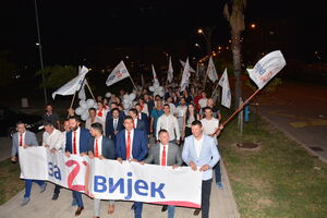 Koalicija "Bar za 21. vijek" održala mirnu šetnju u Baru