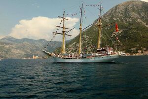 Defile brodova starom ljepotanu u čast