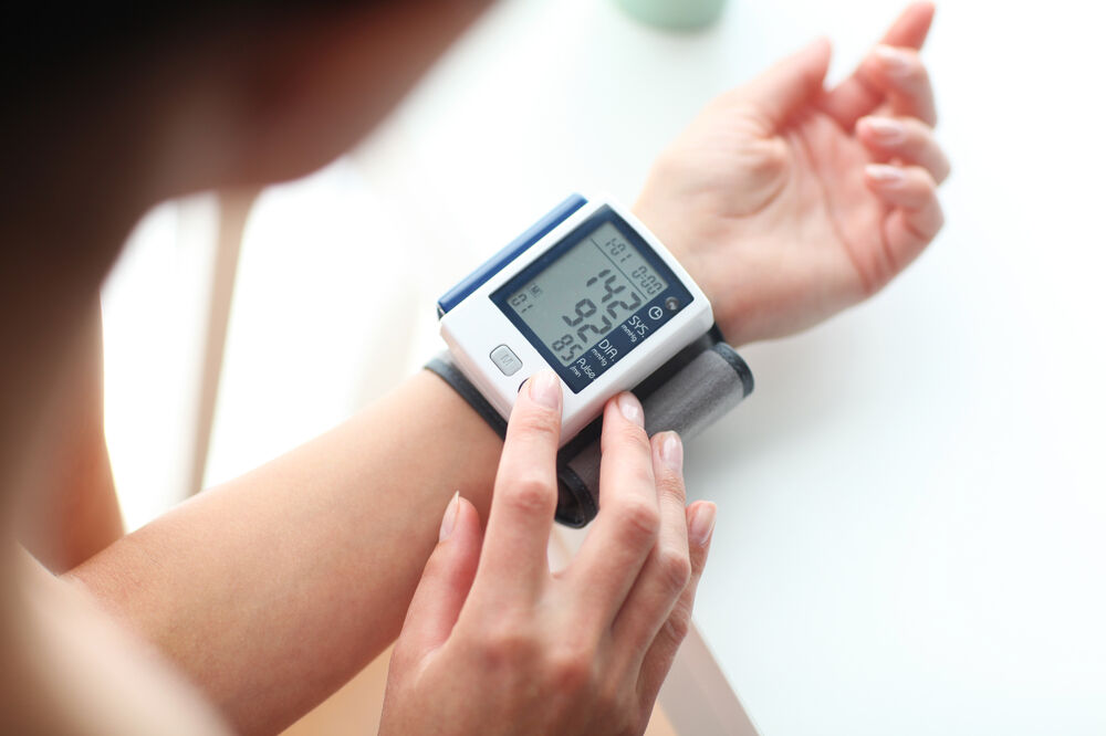 kako izmeriti pritisak hipertenzija lijek dan