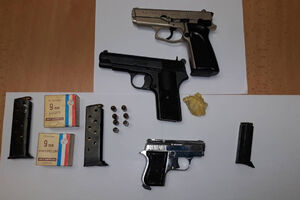 Pretresi u Baru, pronađeni pištolji