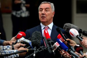 Biber: Crna Gora sa Đukanovićem teško može u EU