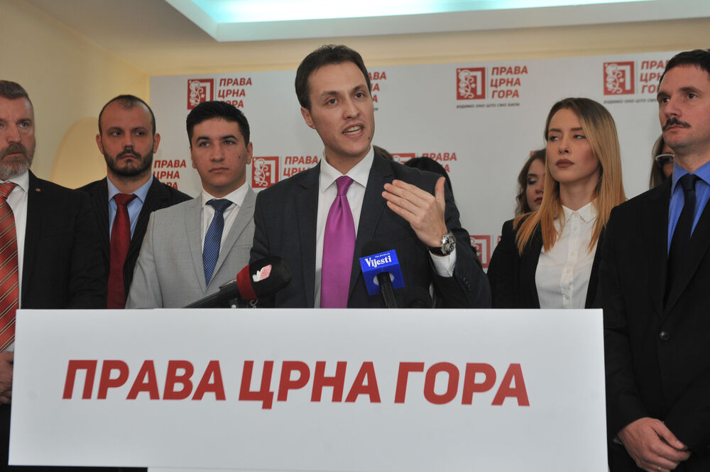 Prava Crna Gora, Foto: Savo Prelević