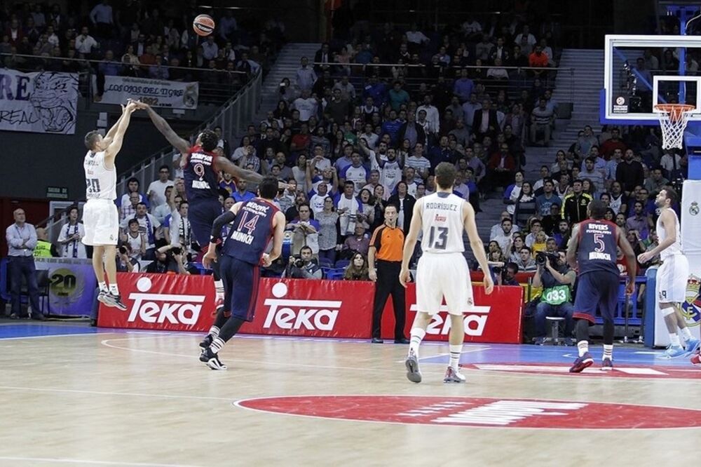 Sa meča Real Madrid - Barselona