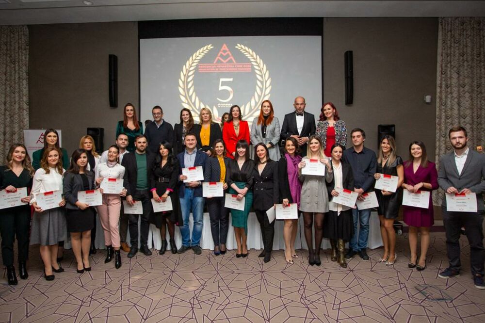 Uručeni sertifikati polazanicima, Foto: PR Centar