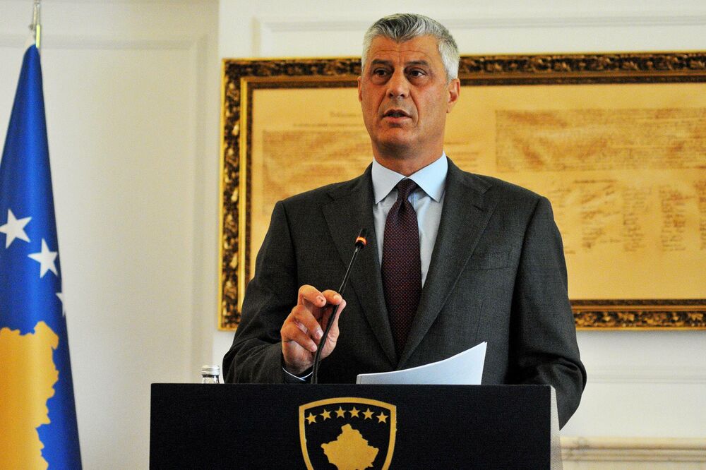 Tači, Foto: Betaphoto