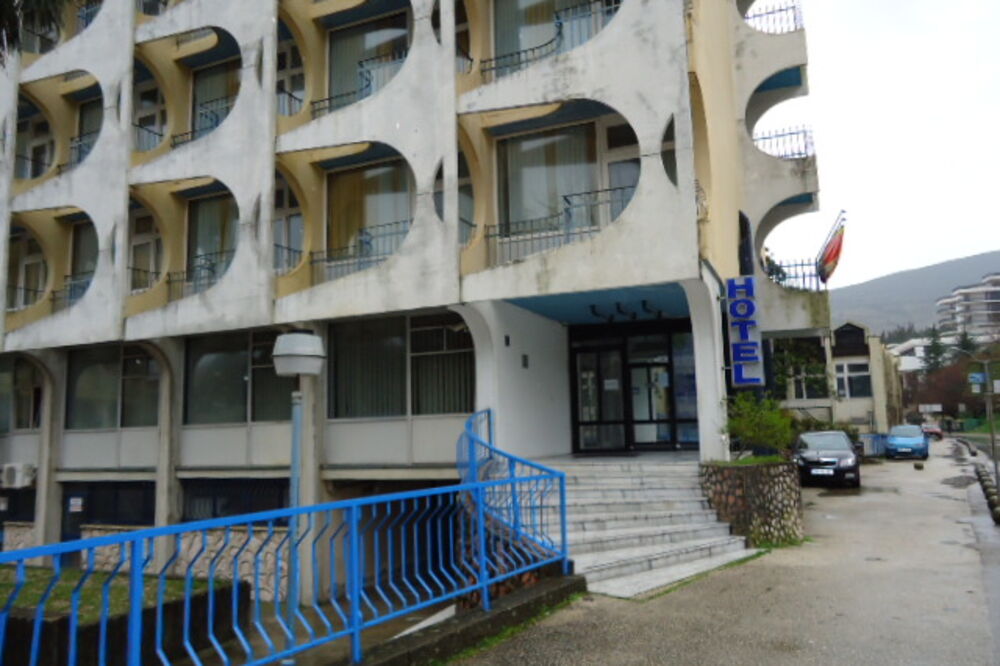 Profit otišao na stare dugove: Hotel Centar Igalo, Foto: Slavica Kosić