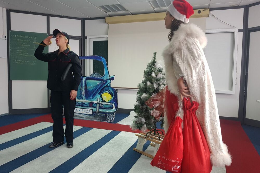 &bdquo;Ne žuri, stoj! Čuvaj glavu druže moj!&ldquo;, Foto: Ministarstvo prosvjete