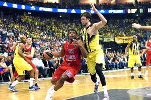 Fener igra derbi sa CSKA pred dolazak u Podgoricu