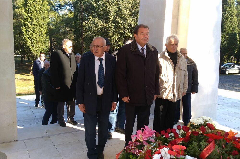 Polaganje vijenaca, Foto: SNP