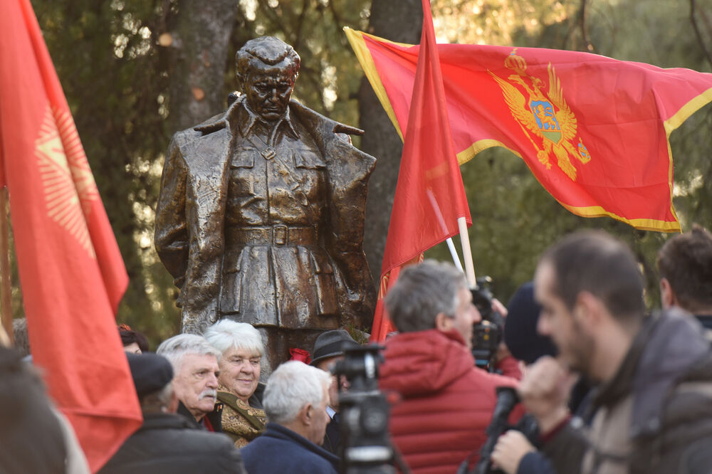 Spomenik Titu u Podgorici, Foto: Savo Prelević