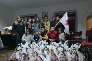 Volonteri nikšićkog Crvenog krsta "zaradili" za 45 paketića