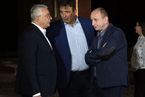 DF ostatku opozicije: Vaši stavovi su prihvatljivi, sada da...