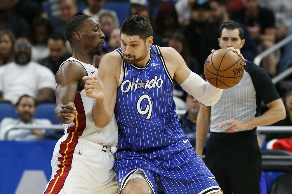 Vučević zaustavljen, Foto: Reuters