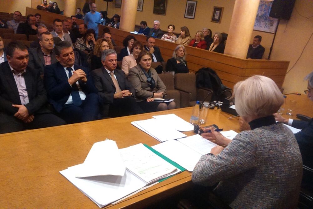 Budžet planiran na 21,9 milion eura: Sjednica Opštine Nikšić, Foto: Svetlana Mandić