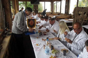 Vrijedna priznanja za članove barskog udruženja "Pčela"