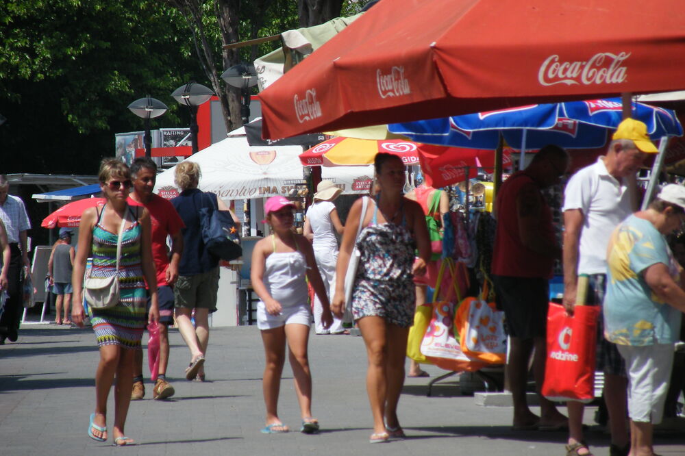 Planiraju šetalište bez štandova, Foto: Vuk Lajović