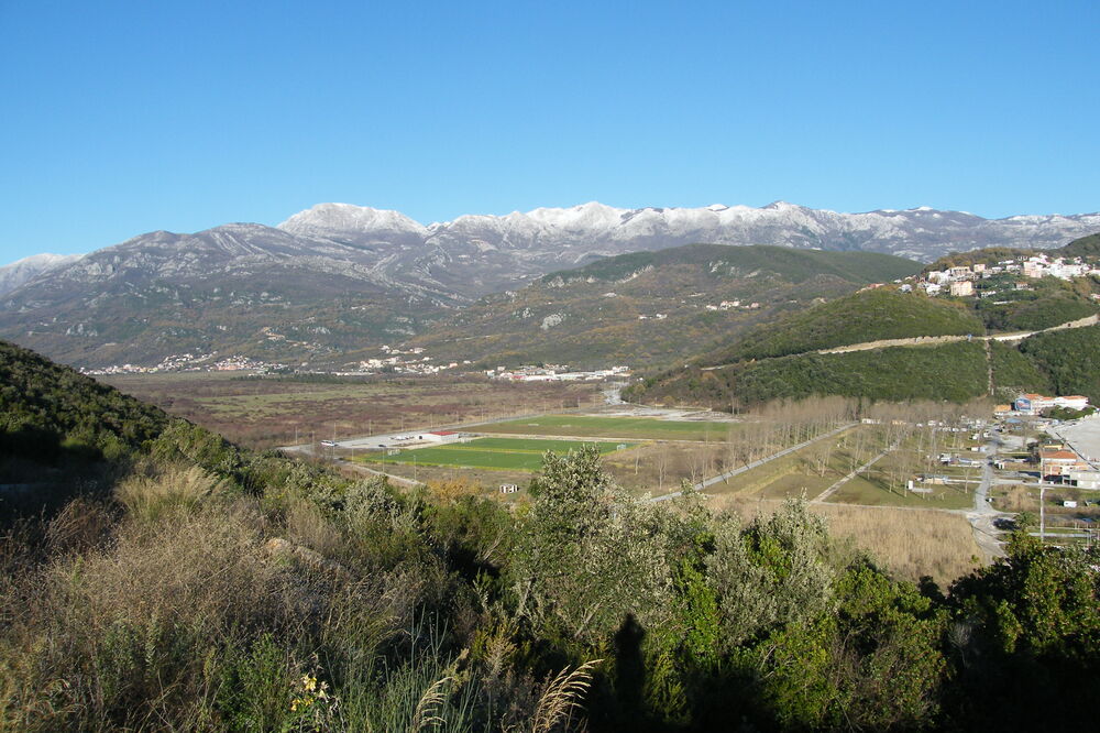 Zemljište na Jazu, Foto: Vuk Lajović
