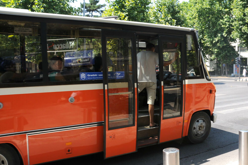 Autobusi stari i do 40 godina, Foto: Boris Pejović