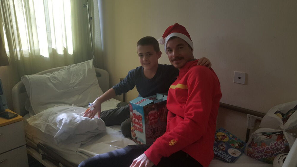 Danijel Petković u posjeti dječjoj bolnici