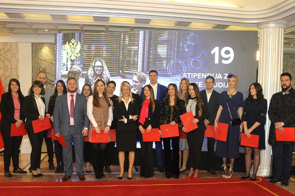 Stipendisti Ministarstva nauke, Foto: Vlada Crne Gore