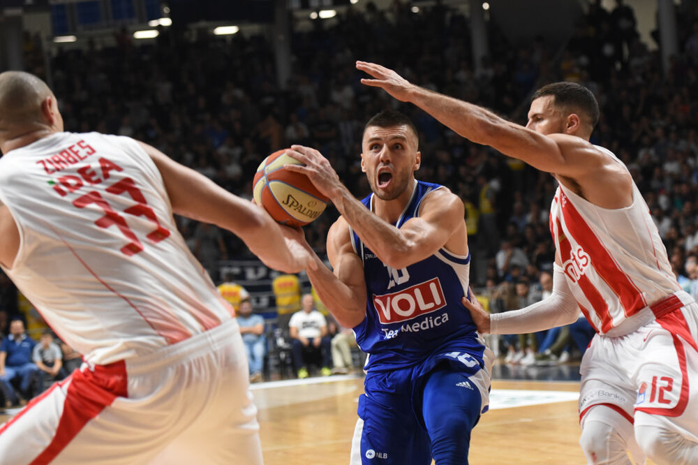 Sa utakmice Budućnost Voli - Crvena zvezda, Foto: Savo Prelević