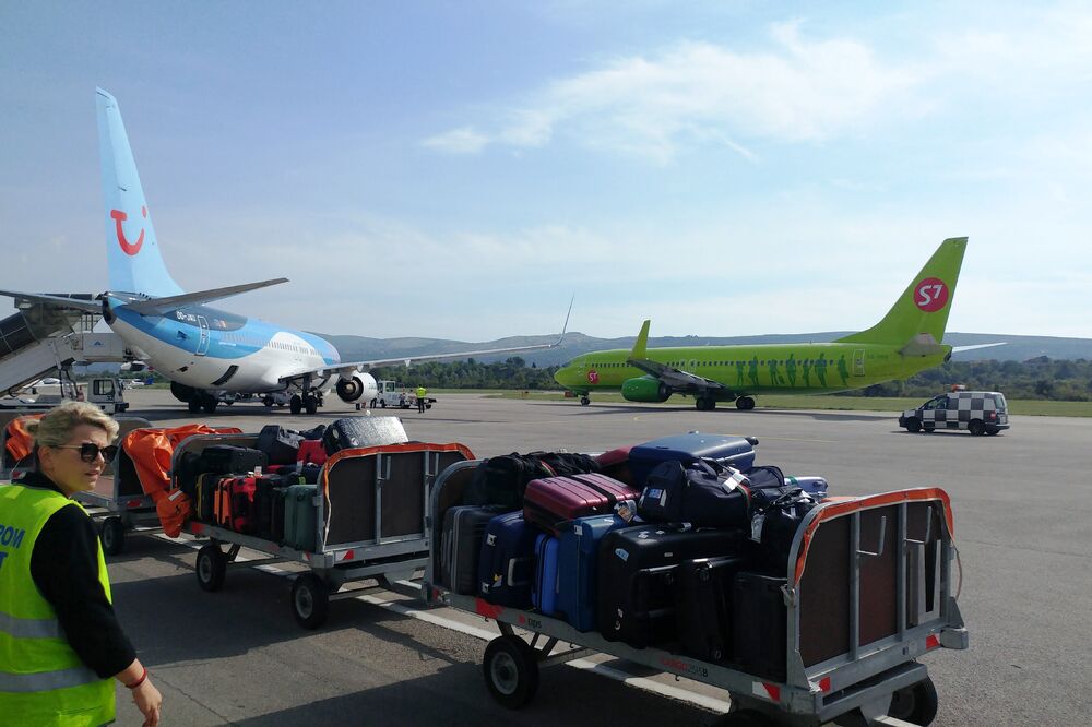 Zaposleni dobro zaštitili svoja prava: Aerodrom Tivat, Foto: Siniša Luković