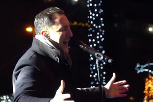 Sergej Ćetković pjevao u Baru: Pogledajte dio atmosfere