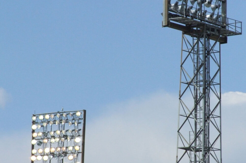 Reflektori na stadionu pod Goricom, Foto: Vesko Belojević