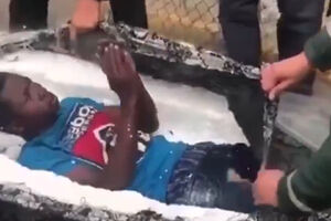 Htjeli da pređu iz Afrike u Evropu: Migranti pronađeni u dušecima