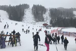 Na Ski centru Kolašin 1450 danas oko hiljadu gostiju, staze dobro...
