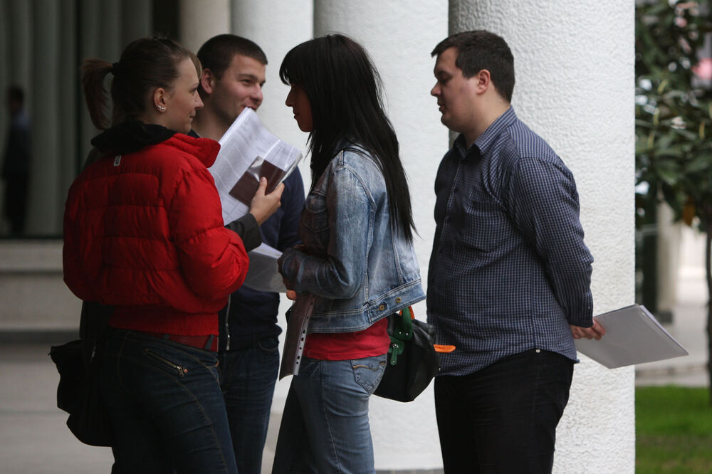 Državna uprava najviše usluga ima za građane, ali ih oni ne koriste, Foto: Vijesti