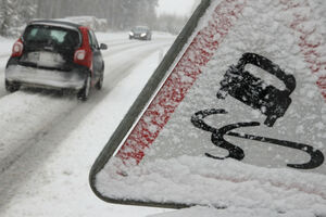 Jak snijeg u Njemačkoj i Austriji doveo do haosa u saobraćaju