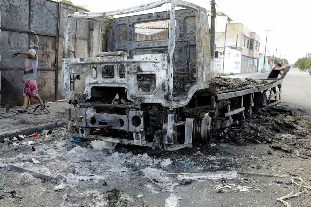 Zapaljen kamion u Fortalezi, Foto: Reuters