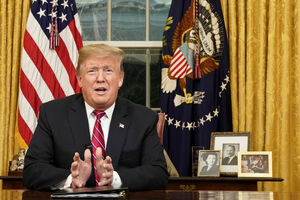 Tramp traži 5,7 milijardi dolara za čeličnu ogradu na granici sa...