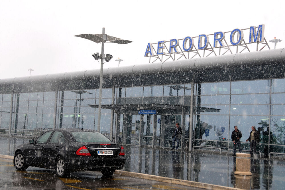 Aerodrom u Golubovcima, Foto: Boris Pejović