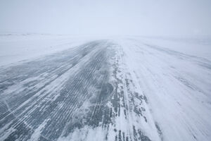 AMSCG: Oprezno zbog smanjene vidljivosti i poledice