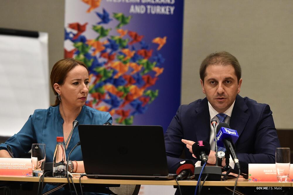 Poslanicima će Predlog zakona predstavljati Mubera Kurpejović i Damir Šehović, Foto: Saša Matić