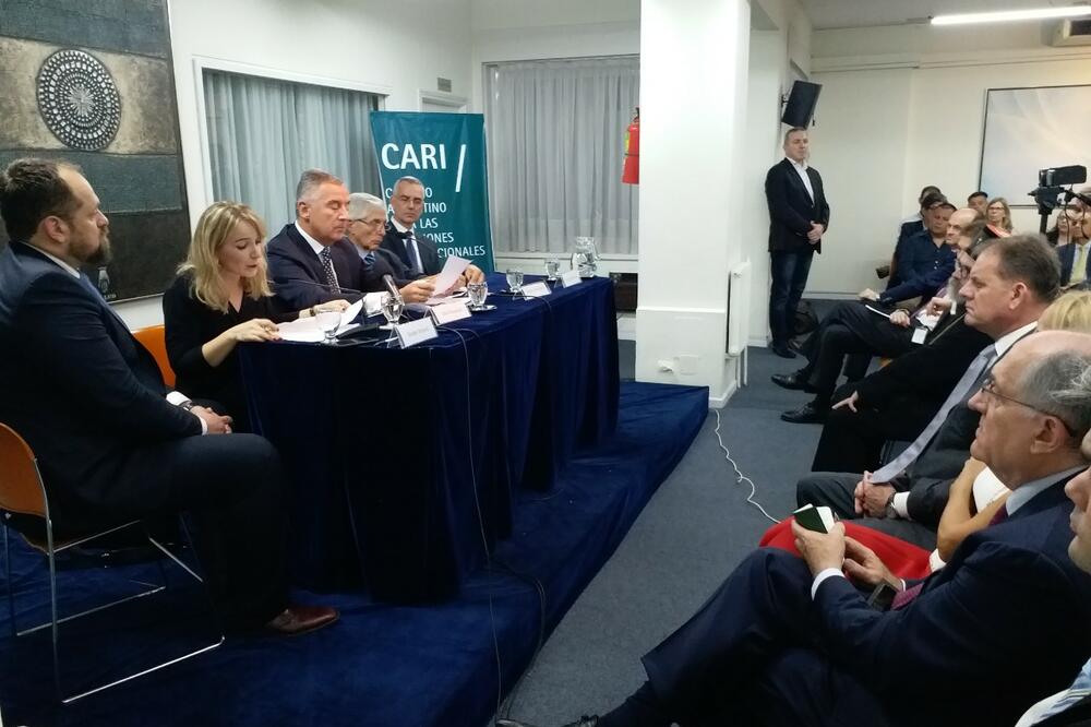 Milo Đukanović, predavanje Argentina, Foto: Služba za informisanje Predsjednika Crne Gore