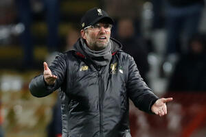 Ko ispada iz "grupe smrti": Liverpul igra sa Napolijem za život u...