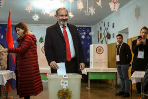 Jermeni glasaju na prijevremenim izborima